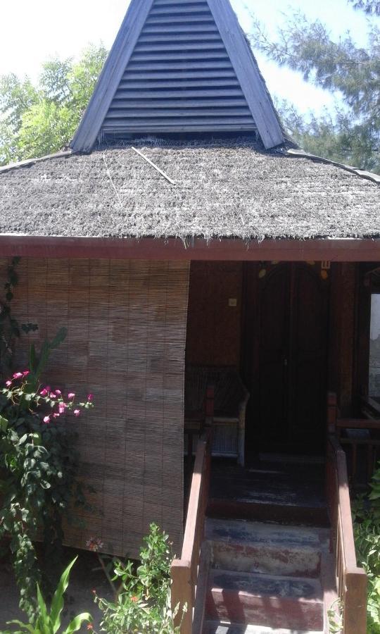 גילי טרוונגן Coral Beach Pizza Cottages חדר תמונה